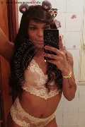 Roma Trav Thais Melo 388 32 39 396 foto selfie 41