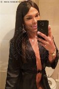 Roma Trav Thais Melo 388 32 39 396 foto selfie 100